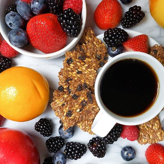 Flackers Organic Flax Seed Crackers Cinnamon & Currants, 5 Ounce 4-Pack, Gluten Free, Non GMO