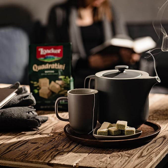 Loacker Quadratini Matcha Wafer Cookies LARGE - 30% Less Sugar - Premium Crispy Bite Size Wafers
