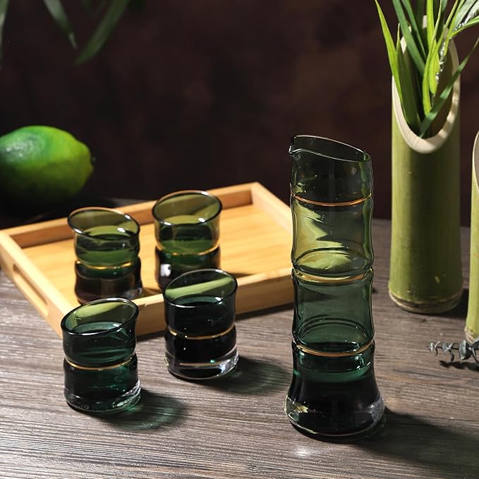 DUJUST Japanese Sake Set for 4, Bamboo Design in Golden Trim, 1 Sake Bottle, 1 Wooden Sake Tray