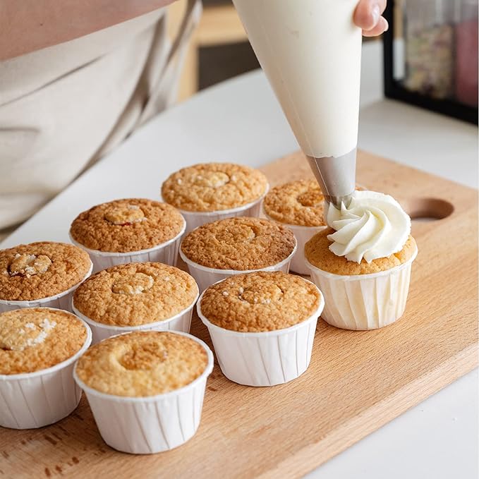 White Cupcake Liners, 200pcs Muffin Baking Cups,Ramekin Holders, Heavy Duty Oil proof Wrappers for