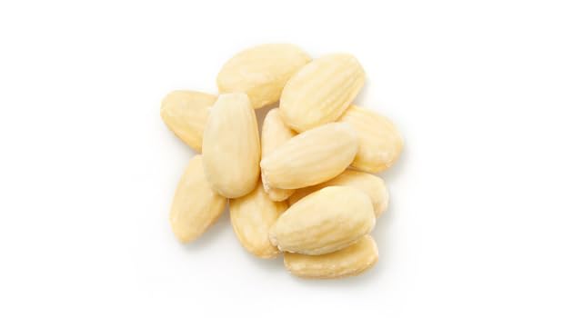 Yupik Whole Blanched California Almonds, 2.2 lb, Skinless, Unsalted, Gluten-Free, Kosher, Raw, Good