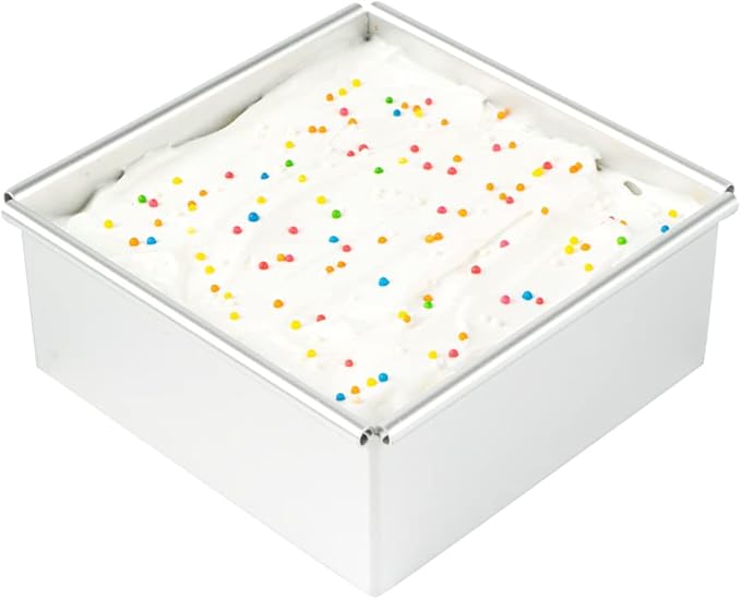 Restaurantware Pastry Tek 5 x 5 Inch Parchment Paper Sheets 1000 Greaseproof Baking Sheets For Oven - Pre-cut Double-Sided Silicone Coating Unbleached Paper Nonstick Baking Sheets Reusable