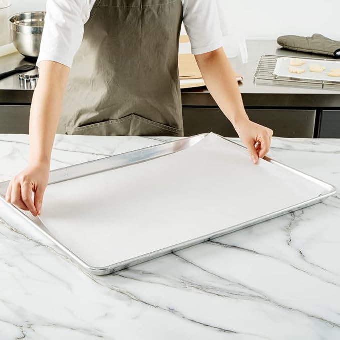 Restaurantware Pastry Tek 16 x 24 Inch Parchment Paper Sheets 200 Greaseproof Baking Sheets For