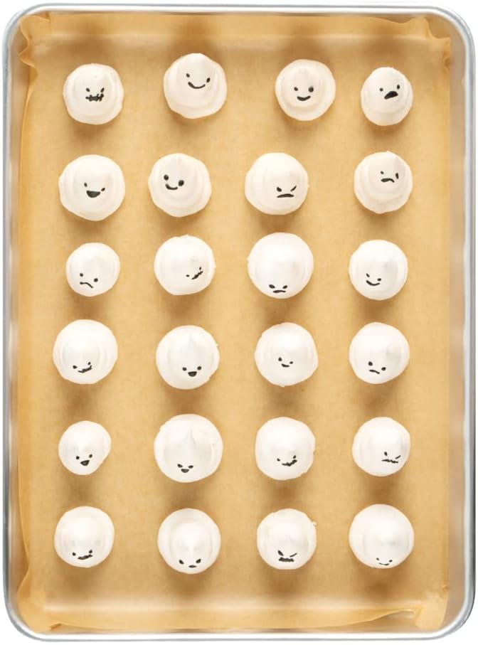 Restaurantware Pastry Tek 9 x 12 Inch Parchment Paper Sheets 200 Greaseproof Baking Sheets For Oven