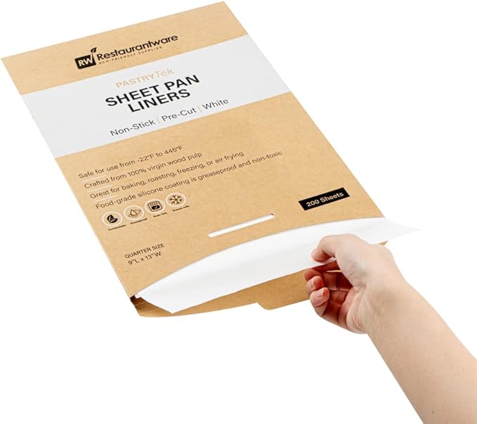 Restaurantware Pastry Tek 9 x 12 Inch Parchment Paper Sheets 200 Greaseproof Baking Sheets For Oven - Pre-Cut Double-Sided Silicone Coating White Paper Nonstick Baking Sheets Quarter-Size