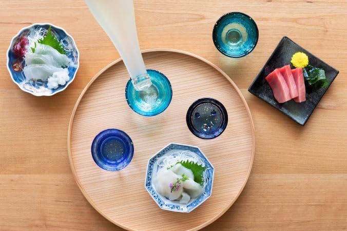 ADERIA Tsugaru Vidro Sake Glasses and Glass Sake Carafe Set [4 Shades of Tsugaru Blue]: 1 Sake