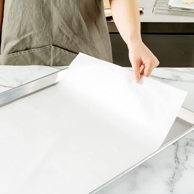 Restaurantware Pastry Tek 16 x 24 Inch Parchment Paper Sheets 200 Greaseproof Baking Sheets For