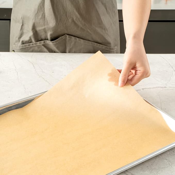 Restaurantware Pastry Tek 12 x 16 Inch Parchment Paper Sheets 200 Greaseproof Baking Sheets For