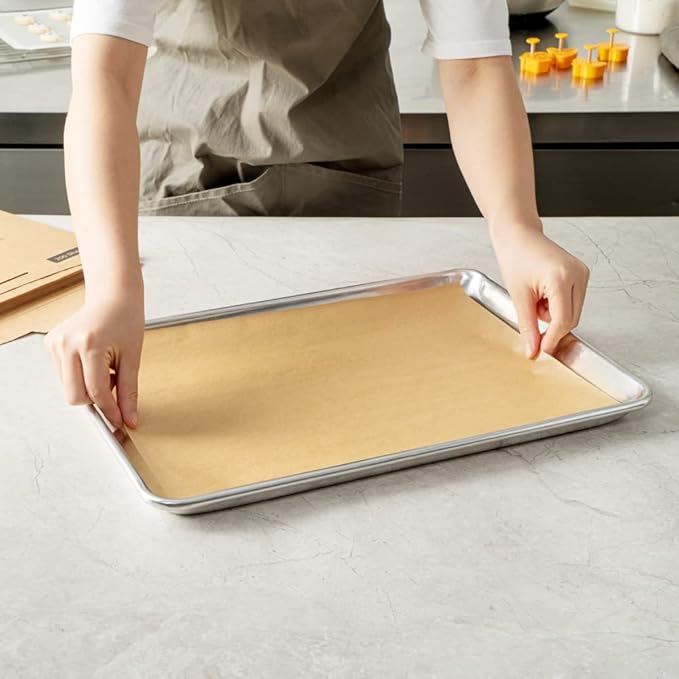 Restaurantware Pastry Tek 12 x 16 Inch Parchment Paper Sheets 200 Greaseproof Baking Sheets For