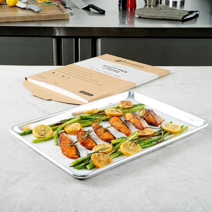 Restaurantware Pastry Tek 12 x 16 Inch Parchment Paper Sheets 200 Greaseproof Baking Sheets For