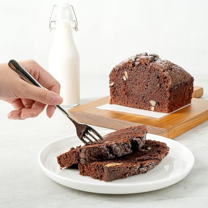 Restaurantware Pastry Tek 5 x 5 Inch Parchment Paper Sheets 200 Greaseproof Baking Sheets For Oven