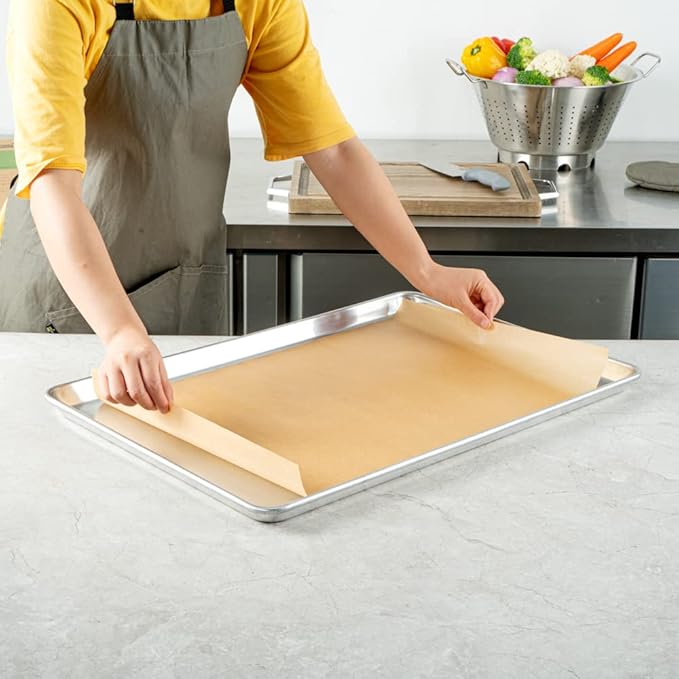 Restaurantware Pastry Tek 16 x 24 Inch Parchment Paper Sheets 200 Greaseproof Baking Sheets For
