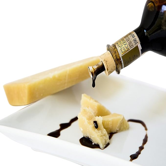 Balsamic Vinegar of Modena Traditional 25 year old DOP certified. Aceto Balsamico Tradizionale