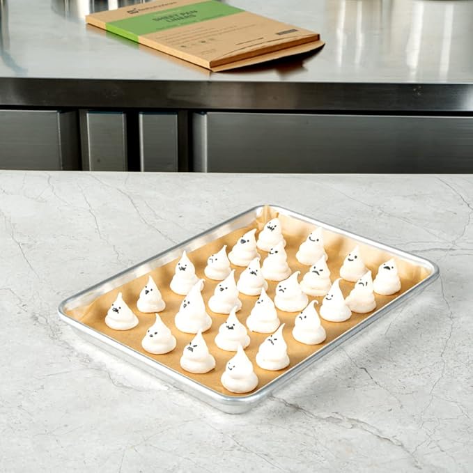 Restaurantware Pastry Tek 9 x 12 Inch Parchment Paper Sheets 200 Greaseproof Baking Sheets For Oven