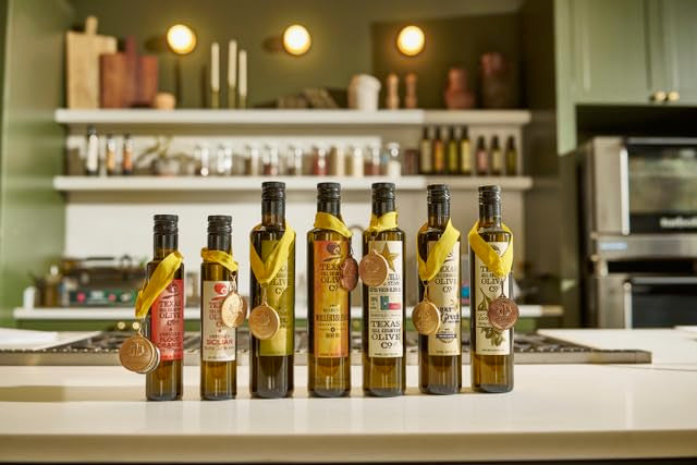 Texas Hill Country Olive Co Terra Verde Extra Virgin Olive Oil - Cold Pressed EVOO Gourmet Olive