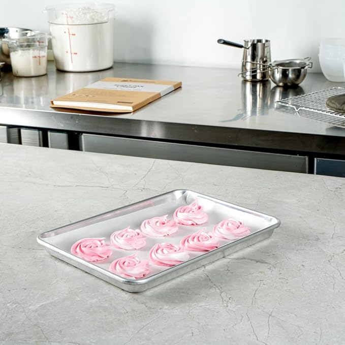 Restaurantware Pastry Tek 9 x 12 Inch Parchment Paper Sheets 200 Greaseproof Baking Sheets For Oven