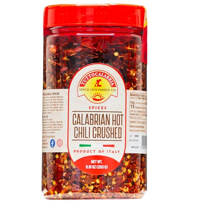 TUTTOCALABRIA Calabrian Crushed Chili Dry Pepper Flakes, Large Shaker, Product of Italy, 250 gm