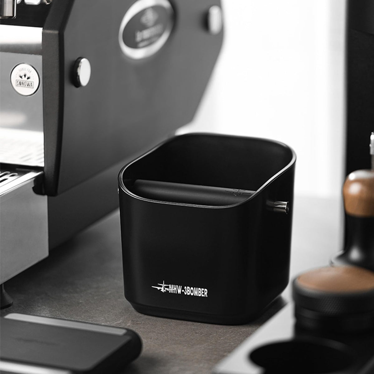 MHW-3BOMBER Espresso Knock Box, 1.2L(15 Cups) Coffee Knock Box with Removable Knock Bar and