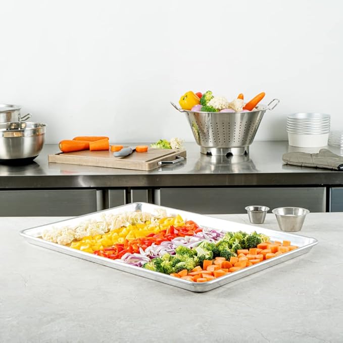 Restaurantware Pastry Tek 16 x 24 Inch Parchment Paper Sheets 200 Greaseproof Baking Sheets For