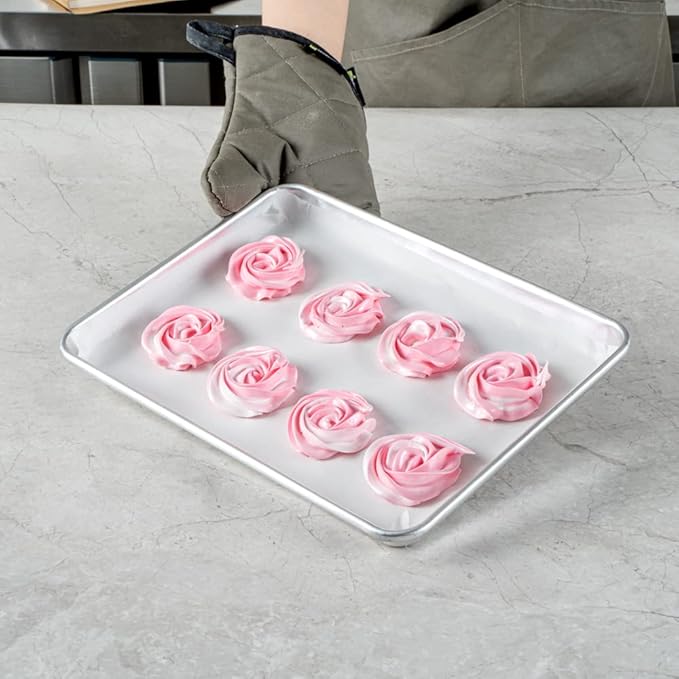 Restaurantware Pastry Tek 9 x 12 Inch Parchment Paper Sheets 200 Greaseproof Baking Sheets For Oven