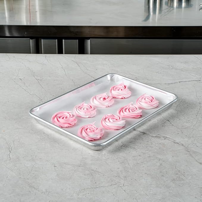Restaurantware Pastry Tek 9 x 12 Inch Parchment Paper Sheets 1000 Greaseproof Baking Sheets For
