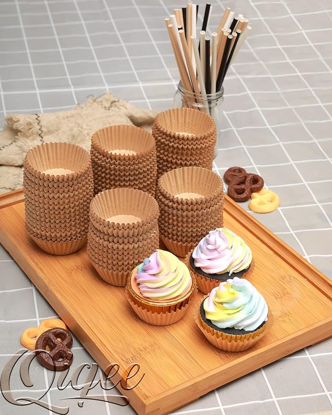 qiqee 300 Count Jumbo Cupcake Liners Natural Muffin Liners Food Grade Jumbo Size Baking Cups Paper