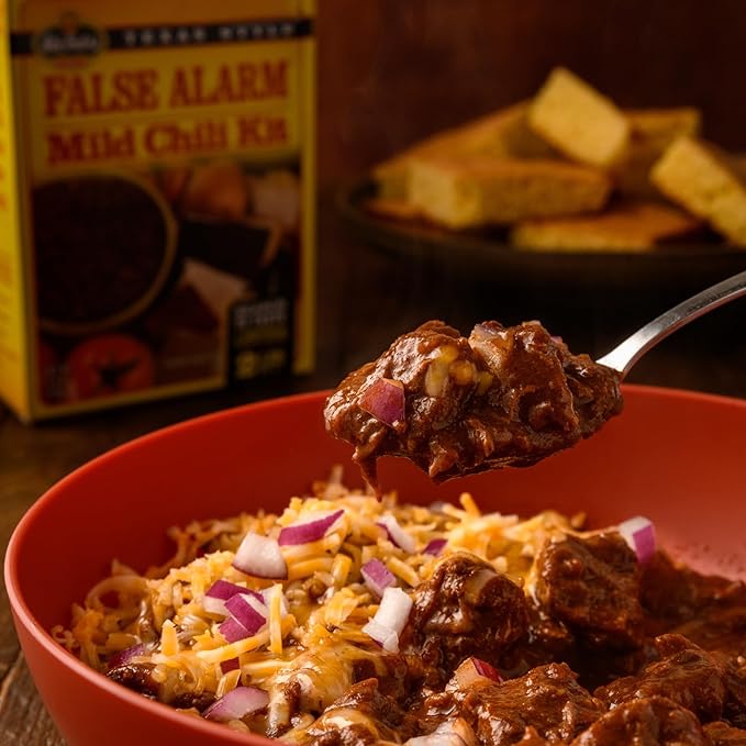 Wick Fowler's False Alarm Mild Chili Kit, Texas Style Chili Seasoning Mix with Individual Packs of