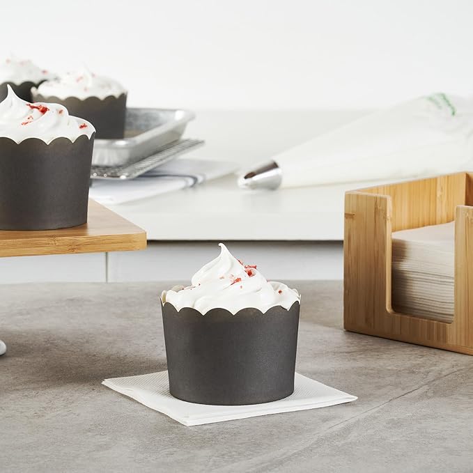 Panificio 10 Ounce Cupcake Wrappers, 200 Scalloped Baking Cups - Oven-Ready, Greaseproof, Gray