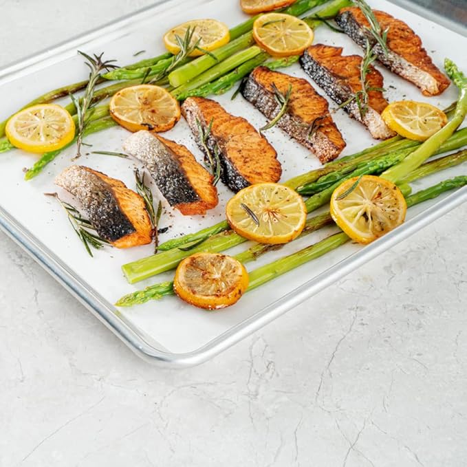 Restaurantware Pastry Tek 12 x 16 Inch Parchment Paper Sheets 1000 Greaseproof Baking Sheets For Oven - Pre-Cut Double-Sided Silicone Coating White Paper Nonstick Baking Sheets Half-Size