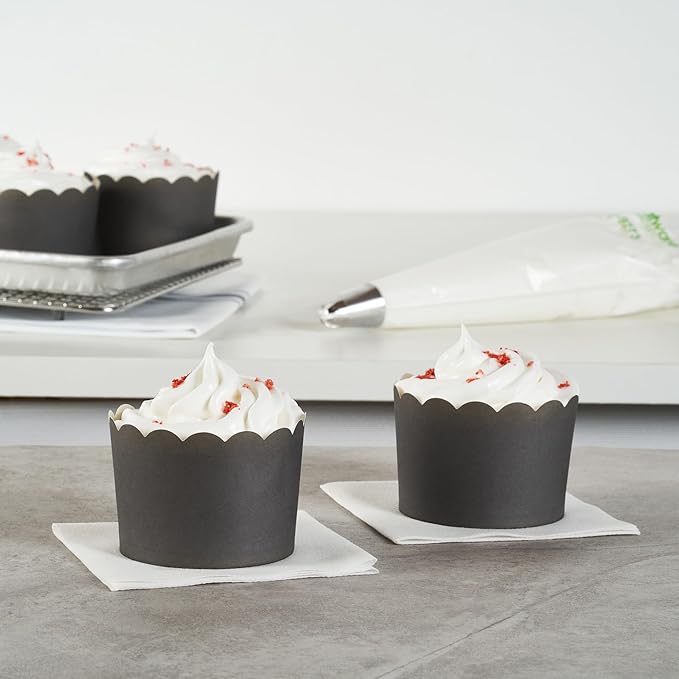 Panificio 10 Ounce Cupcake Wrappers, 200 Scalloped Baking Cups - Oven-Ready, Greaseproof, Gray