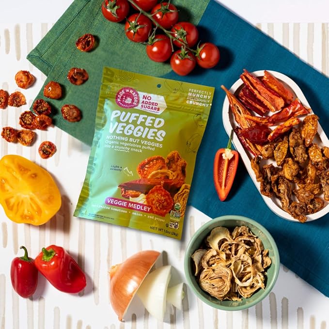 Made In Nature Organic Puffed Veg Medley, 1 Ounce (Pack of 6) ??Veggie Variety Pack, Vegan Snack