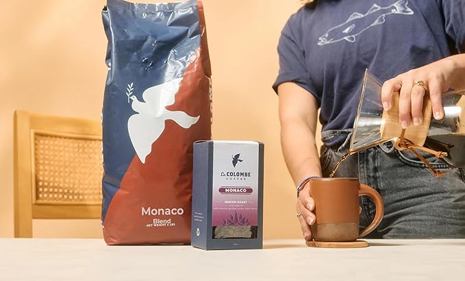 La Colombe Monaco Medium Roast Whole Bean Coffee - Notes of Milk Chocolate, Graham Cracker, Black
