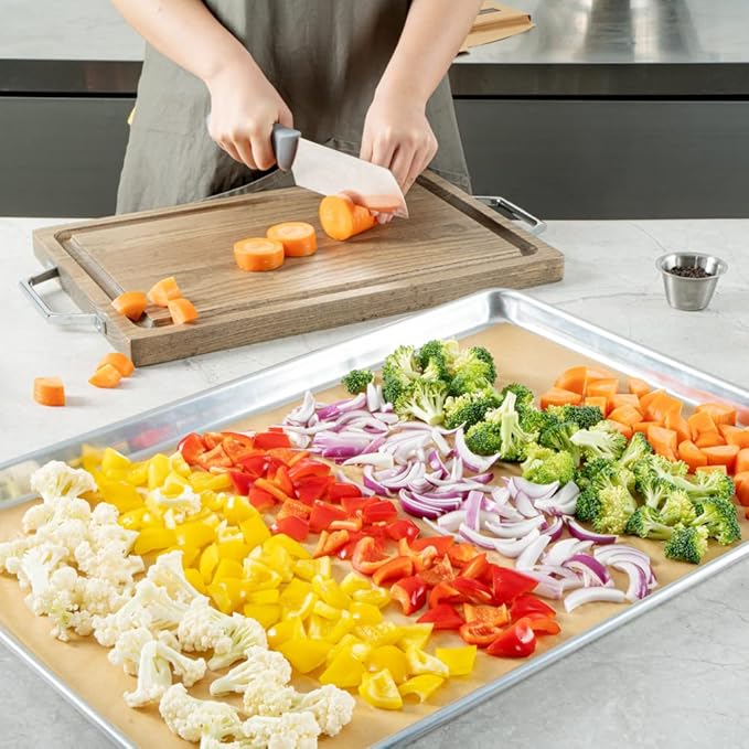 Restaurantware Pastry Tek 16 x 24 Inch Parchment Paper Sheets 200 Greaseproof Baking Sheets For