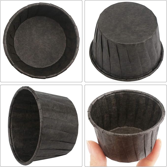 EUSOAR Baking Cups, 50pcs 3.5oz Cupcake Liners, Christmas Muffin Cupcake Liners, Cupcake Wrappers