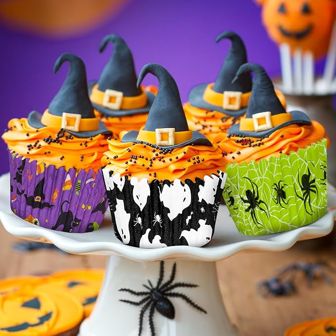 Whaline 600Pcs Halloween Cupcake Liners Pumpkin Witch Legs Bats Ghosts Spider Skulls Cupcake