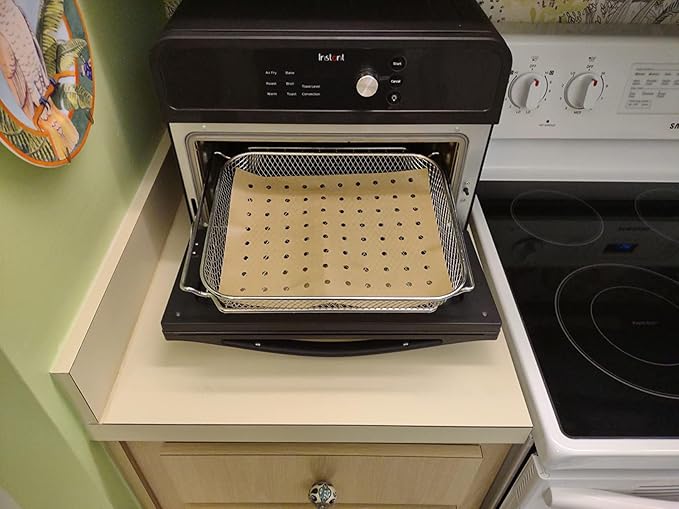 WMKGG 200 PCS Unbleached Air Fryer Parchment Paper, 11 x 9 inch Perforated Rectangular Air Fryer