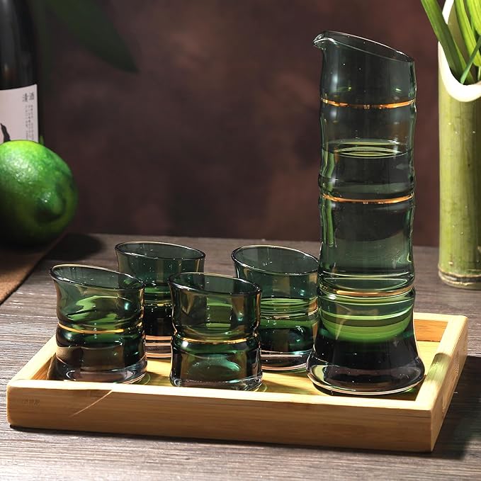 DUJUST Japanese Sake Set for 4, Bamboo Design in Golden Trim, 1 Sake Bottle, 1 Wooden Sake Tray
