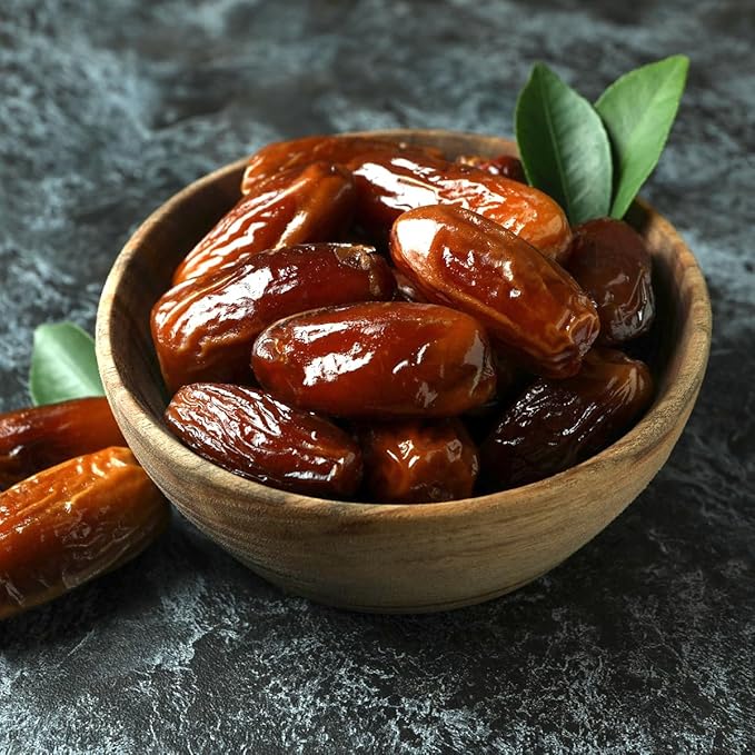 Pitted Dates 5lbs pack of Deglet Noor Dates Pitted, Bulk, Delicious and Nutritious Deglet Date