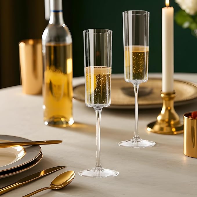 Ciaell 24 Pack Plastic Champagne Flutes - 6 Oz Flower Wavy Champagne Plastic Glasses - Heavy Duty