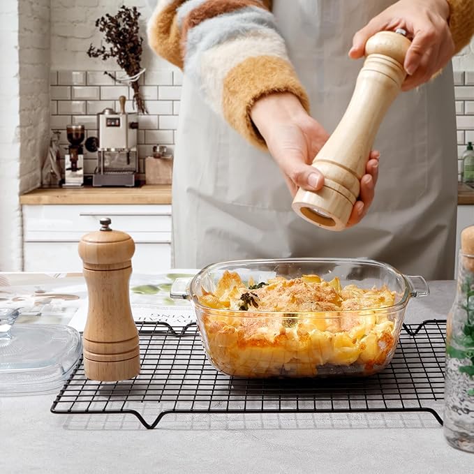 NUTRIUPS Small Square Casserole Dish with Lid Oven Safe Covered Glass Casserole Dish 7.8 Inches