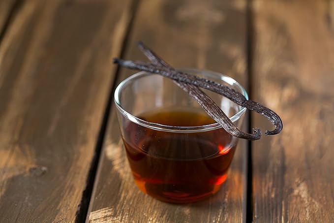 Organic Vanilla Extract - Made with Bourbon Madagascar Vanilla Beans - 4 fl oz ??For Baking