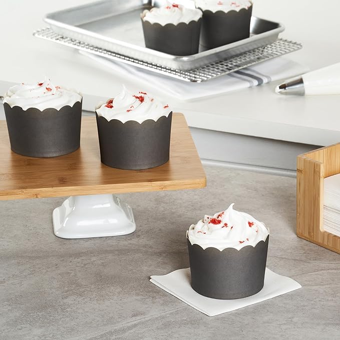 Panificio 10 Ounce Cupcake Wrappers, 200 Scalloped Baking Cups - Oven-Ready, Greaseproof, Gray
