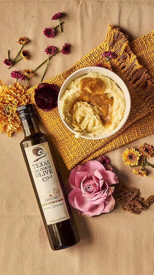 Black Pepper Garlic Infused Olive Oil - Cold Pressed Gourmet EVOO Olive Oil - Great for Dressing