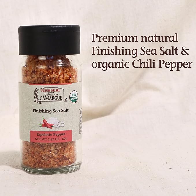 Le Saunier de Camargue Fleur de Sel with Espelette Chili – French Sea Salt Finishing Salt with Mild