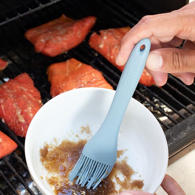 GIR: Get It Right Silicone Basting Brush – High Heat Resistant Kitchen Tool for Cooking, Grilling &