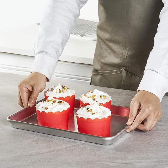 Panificio 10 Ounce Cupcake Wrappers, 200 Scalloped Baking Cups - Oven-Ready, Greaseproof, Red Paper