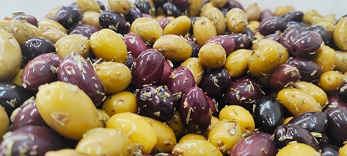 Pack of 4 Variety Mix Olives in Vacuum, 2 Greek Olive Varieties with 4 flavors, Freshly Sealed