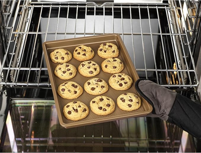 GoodCook BestBake Nonstick 10" x 15" Textured Carbon Steel Cookie Sheet, Medium Baking Tray