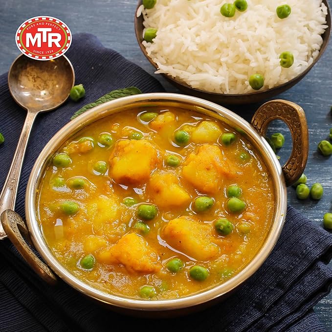 MTR - Minute Meals: Aloo Mutter - Curried Potatoes and Peas - Authentic Indian Ready-to-Eat Meal