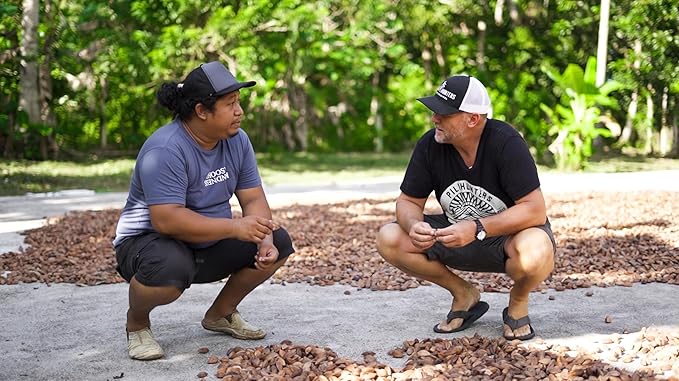 Pili Hunters Wild Sprouted Pili Nuts - Raw Cacao & Organic Coconut Sugar - Paleo & Vegan Keto Snack